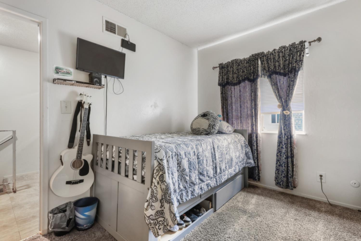 2416 West Turner Road Lodi, CA 95242 - Photo 11 of 15