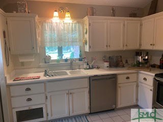 195 Big Oak Road Riceboro, GA 31323 - Photo 6 of 26 Kitchen