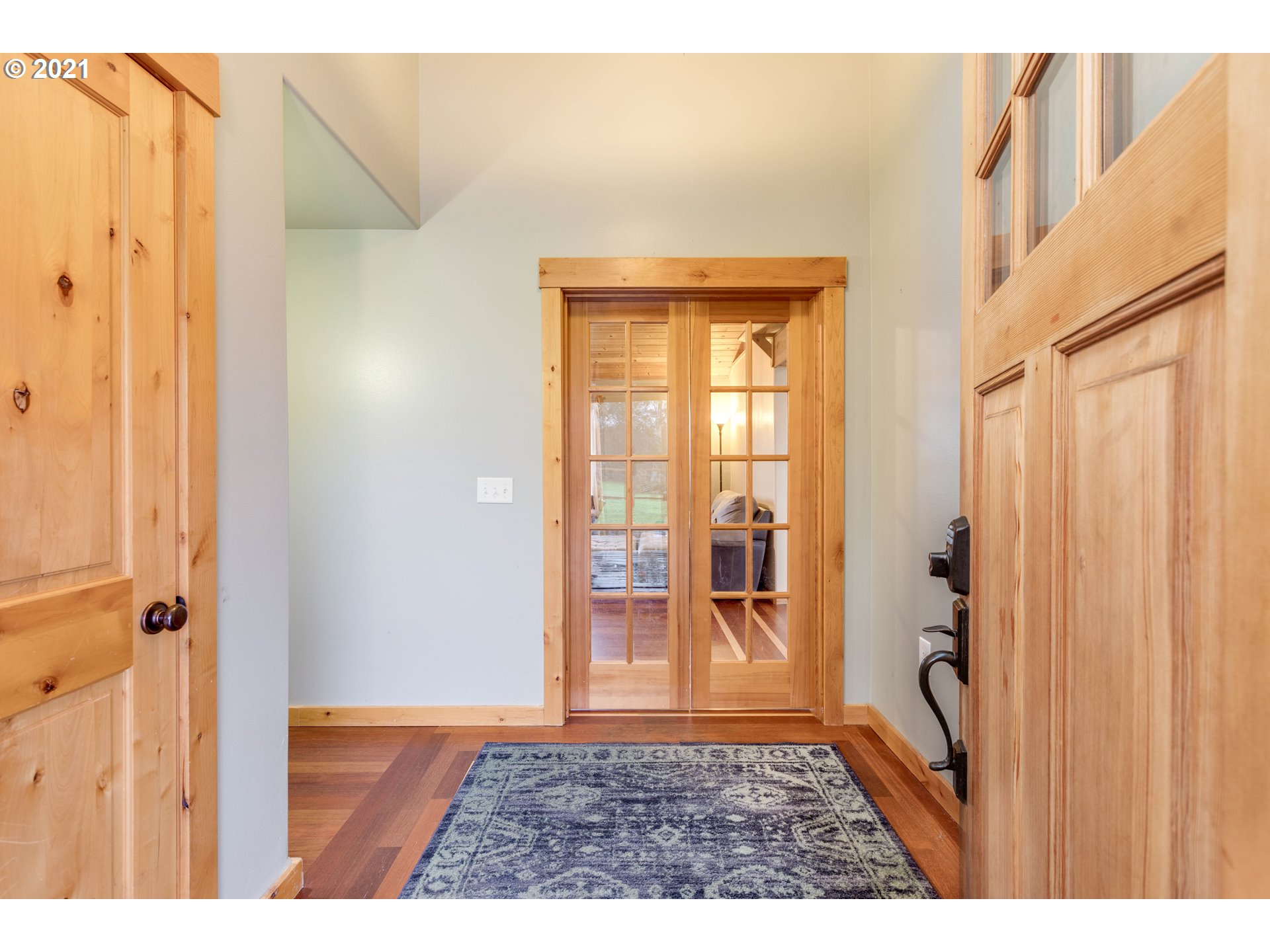 89786 Seales Road Warrenton, OR 97146 - Photo 2 of 32 Gallery Image 2