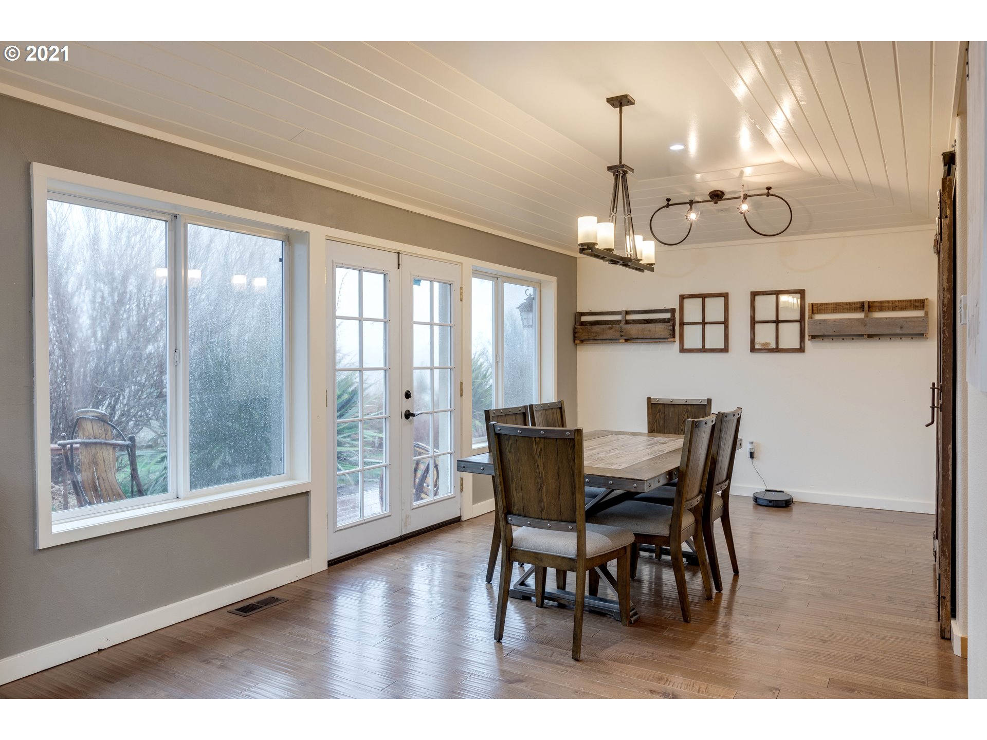 89786 Seales Road Warrenton, OR 97146 - Photo 11 of 32 Gallery Image 11