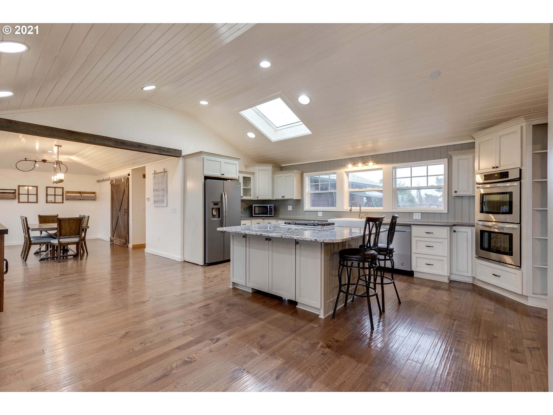 89786 Seales Road Warrenton, OR 97146 - Photo 5 of 32 Gallery Image 5