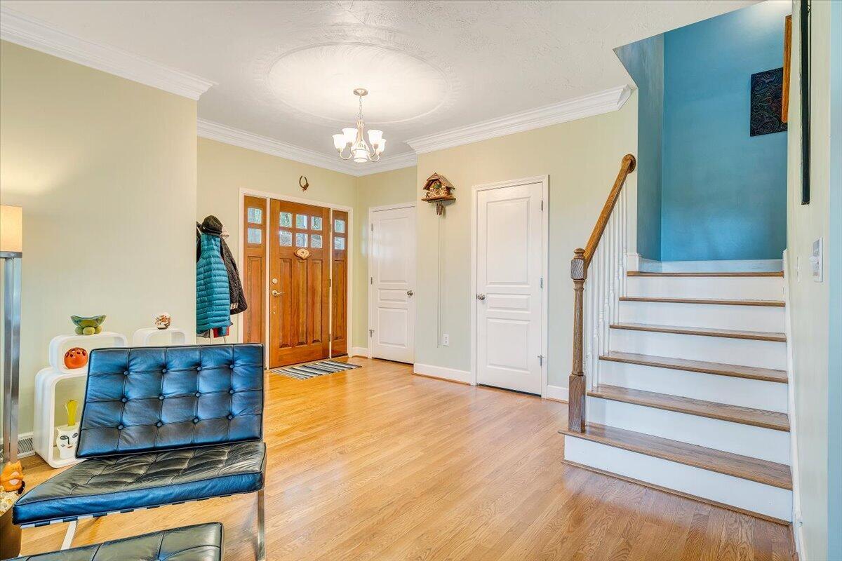 159 Lakeshore Terrace Road Hardy, VA 24101 - Photo 6 of 90 Foyer