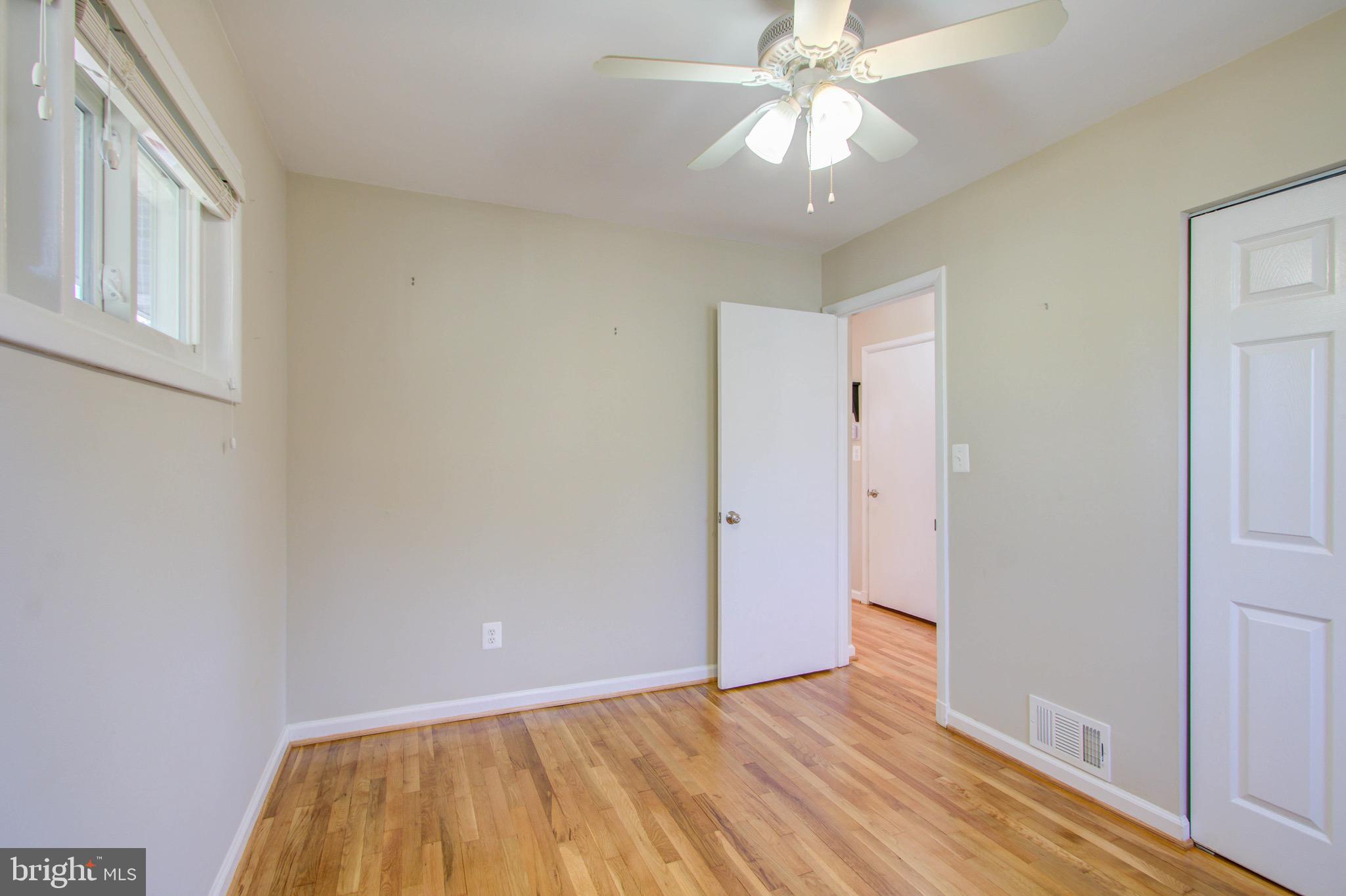 403 Mercer Road Rockville, MD 20852 - Photo 39 of 40 FlexFloor Plan Office / Den Opportunities