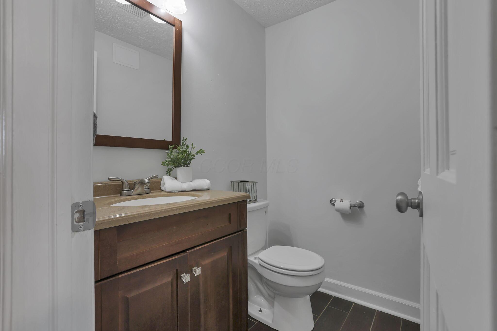 5771 Royalton Road Southwest Lancaster, OH 43130 - Photo 13 of 50 40
