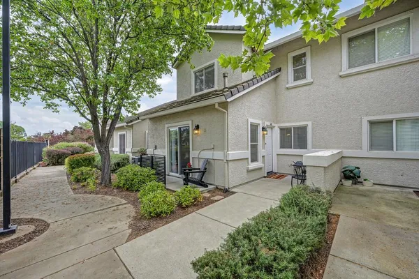 $429,000 | 608 Shasta Oaks Circle, Roseville, CA 95678