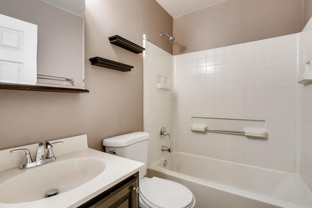 1373 Lily Cache Lane Bolingbrook, IL 60490 - Photo 11 of 16