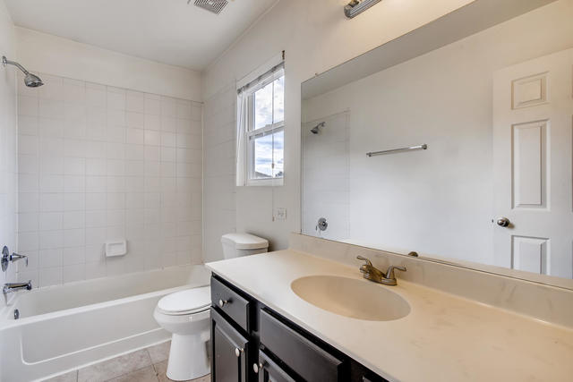 1373 Lily Cache Lane Bolingbrook, IL 60490 - Photo 9 of 16