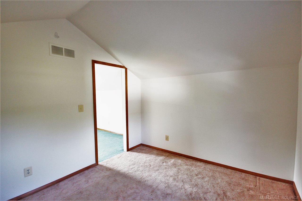 11443 Masters Road Memphis, MI 48041 - Photo 14 of 22