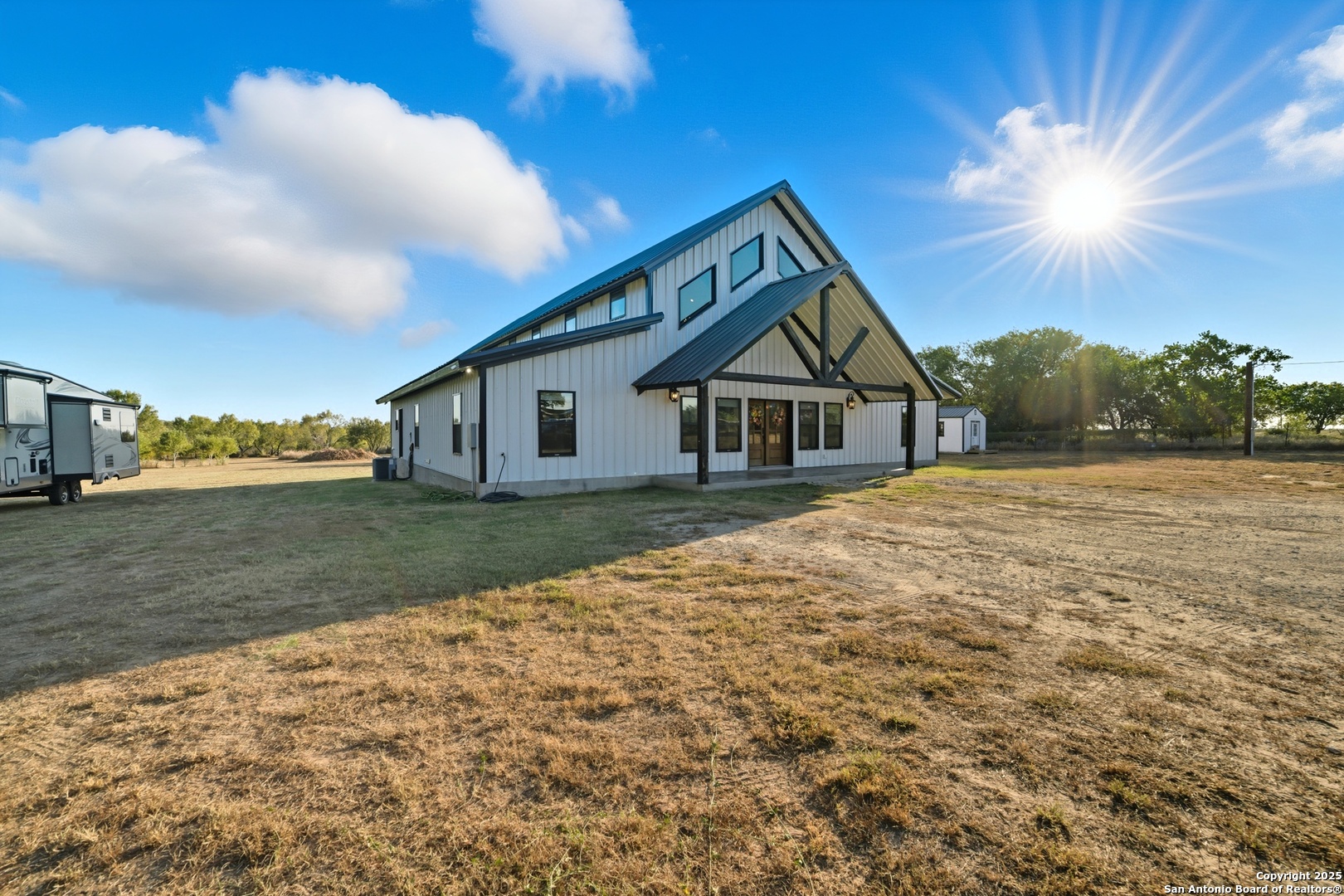 11103 Jarratt Road Atascosa, TX 78002 - Photo 4 of 38