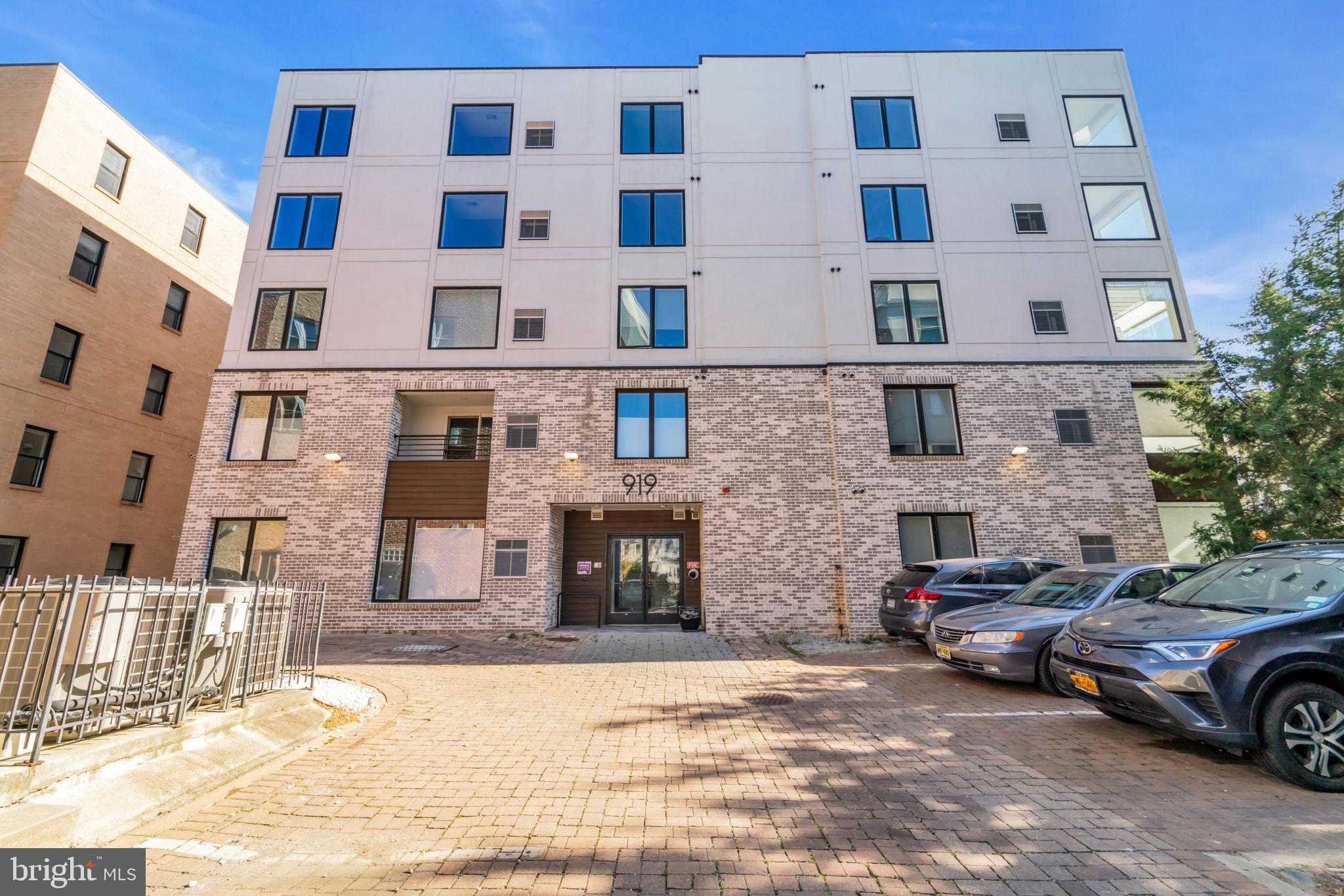 919 12th Street Northeast, Unit A303 Washington, DC 20002 - Photo 11 of 45 a building view