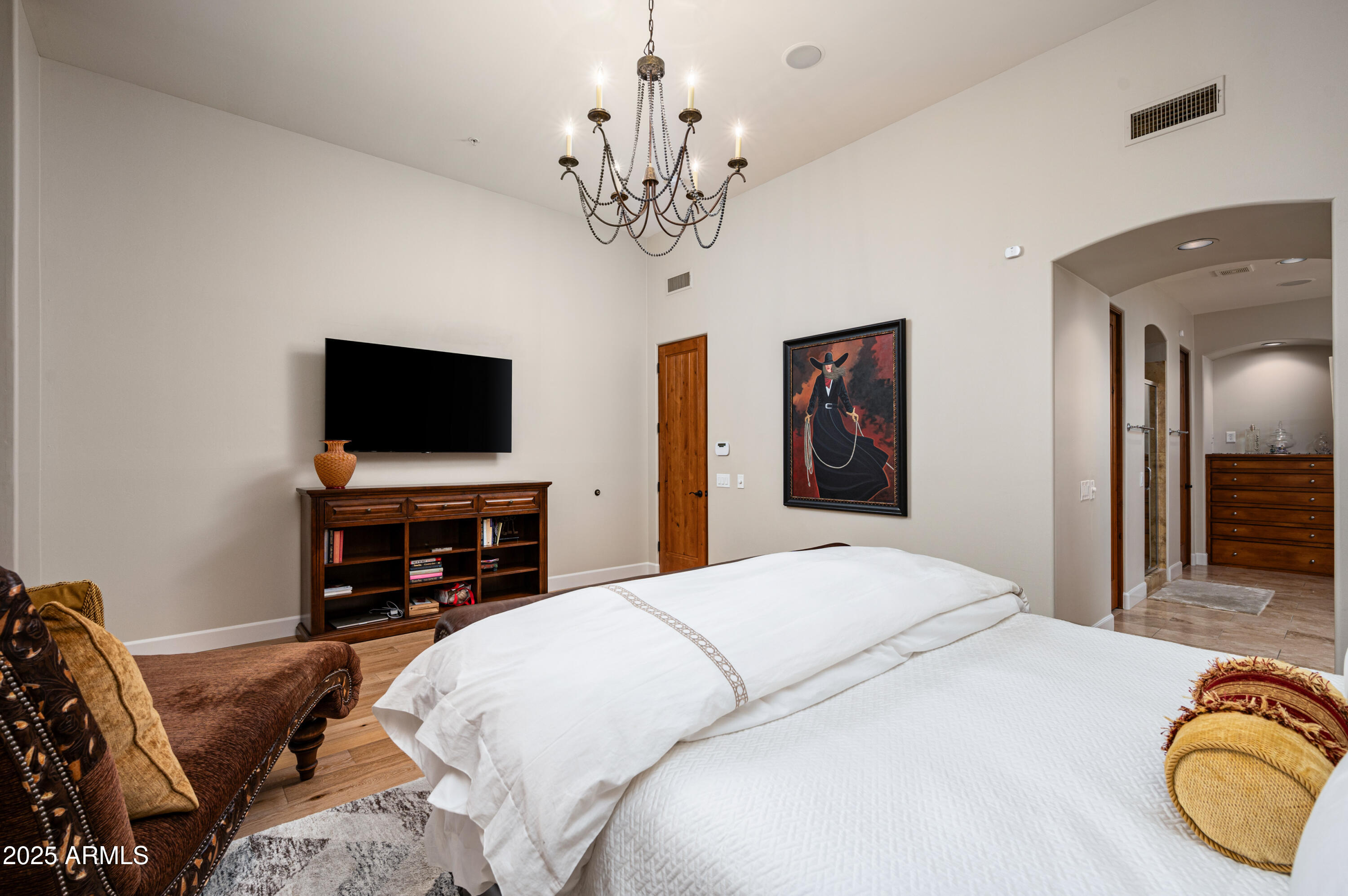 9111 East Mountain Spring Road Scottsdale, AZ 85255 - Photo 28 of 39 Primary Suite