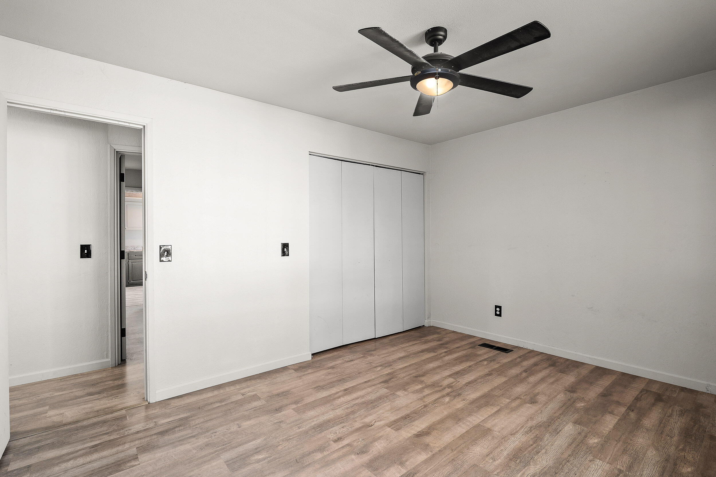 2781 Upper River Road Grants Pass, OR 97526 - Photo 27 of 53 wooden floor in an empty room
