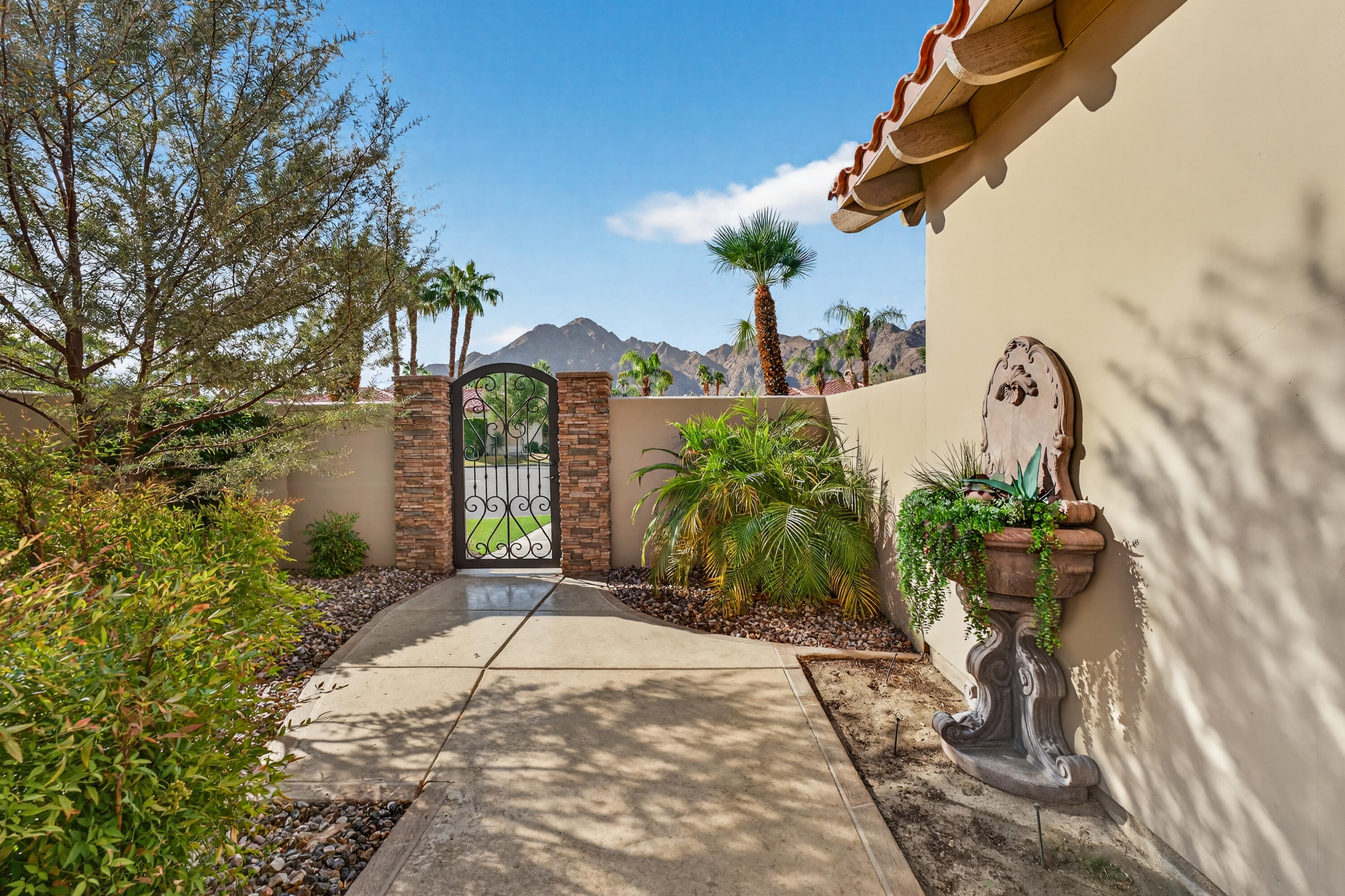77374 Box Ridge Place Indian Wells, CA 92210 - Photo 10 of 50 DSC01649