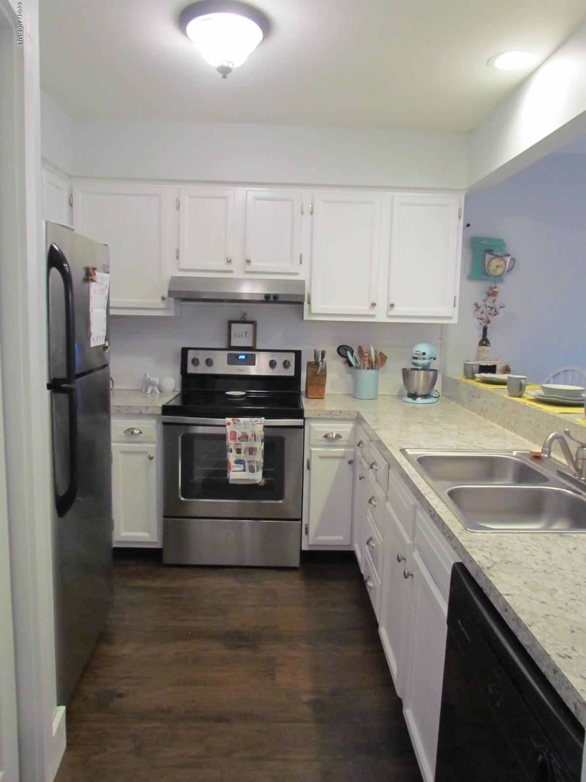 2081 Quail Ridge Road, Unit E Greenville, NC 27858 - Photo 14 of 41 2017-07-14 01.34.05