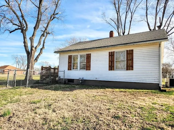 $94,000 | 1712 Martha Street, St. Joseph, MO 64504