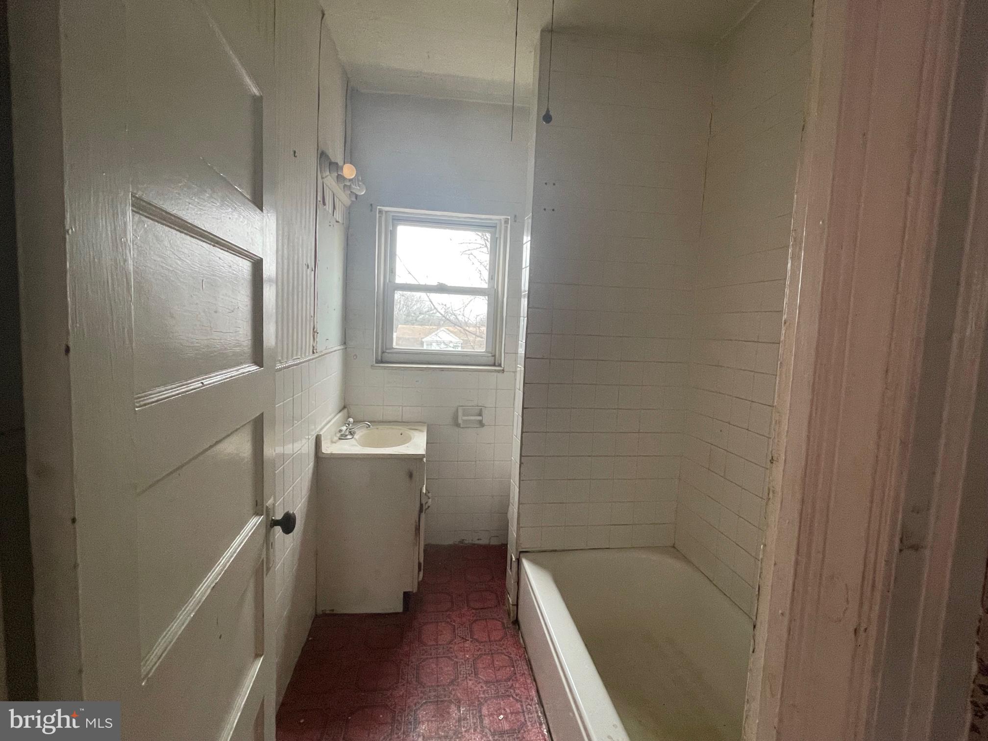 1117 Butler Street Chester, PA 19013 - Photo 7 of 9 Gallery Image 7