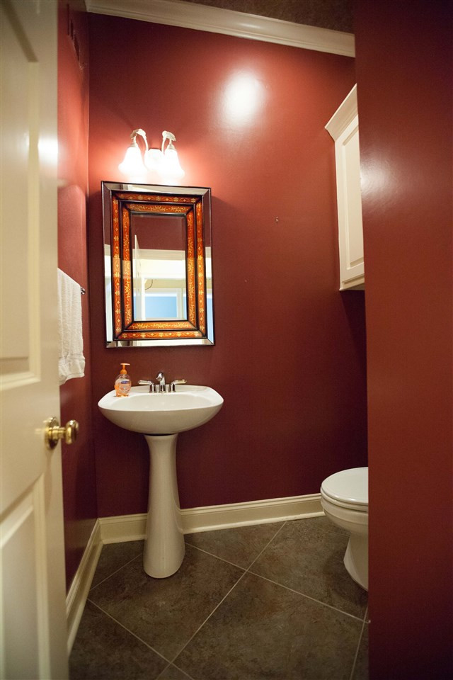 309 Hunters Crest Ridgeland, MS 39157 - Photo 28 of 50 Downstairs half bath