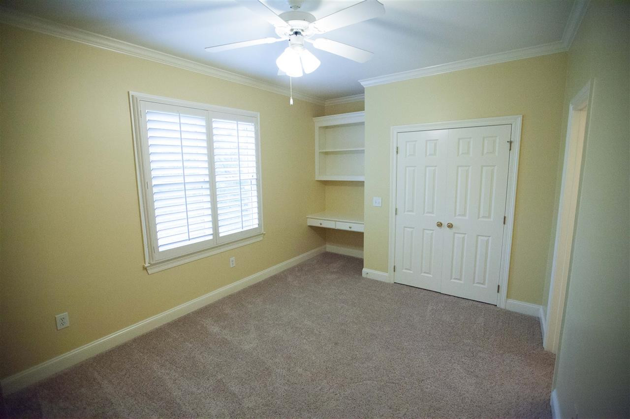 309 Hunters Crest Ridgeland, MS 39157 - Photo 41 of 50 Upstairs bedroom with built in desk