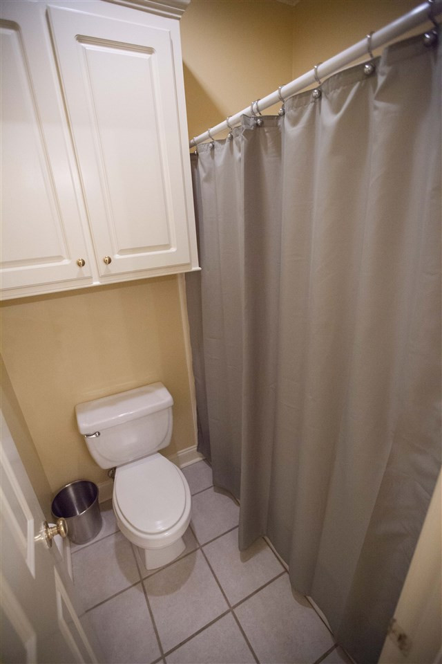 309 Hunters Crest Ridgeland, MS 39157 - Photo 44 of 50 Upstairs shared bath