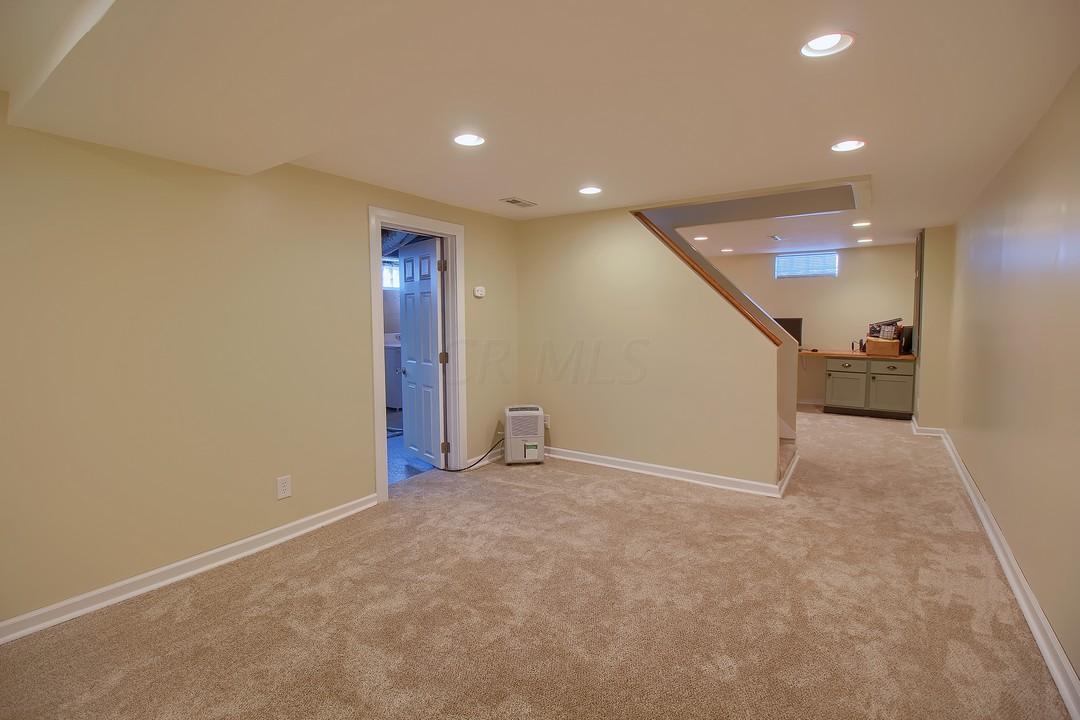 942 Kenwick Road Columbus, OH 43209 - Photo 19 of 27 Finished Basement 3