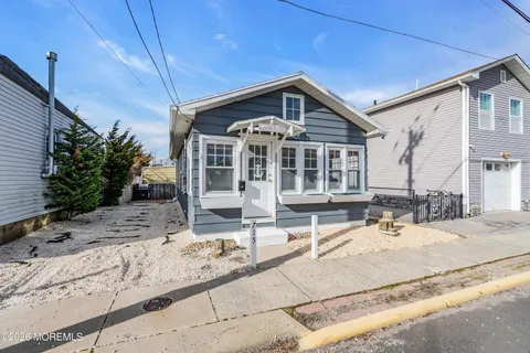$449,900 | 715 Barnegat Avenue, Seaside Heights, NJ 08751
