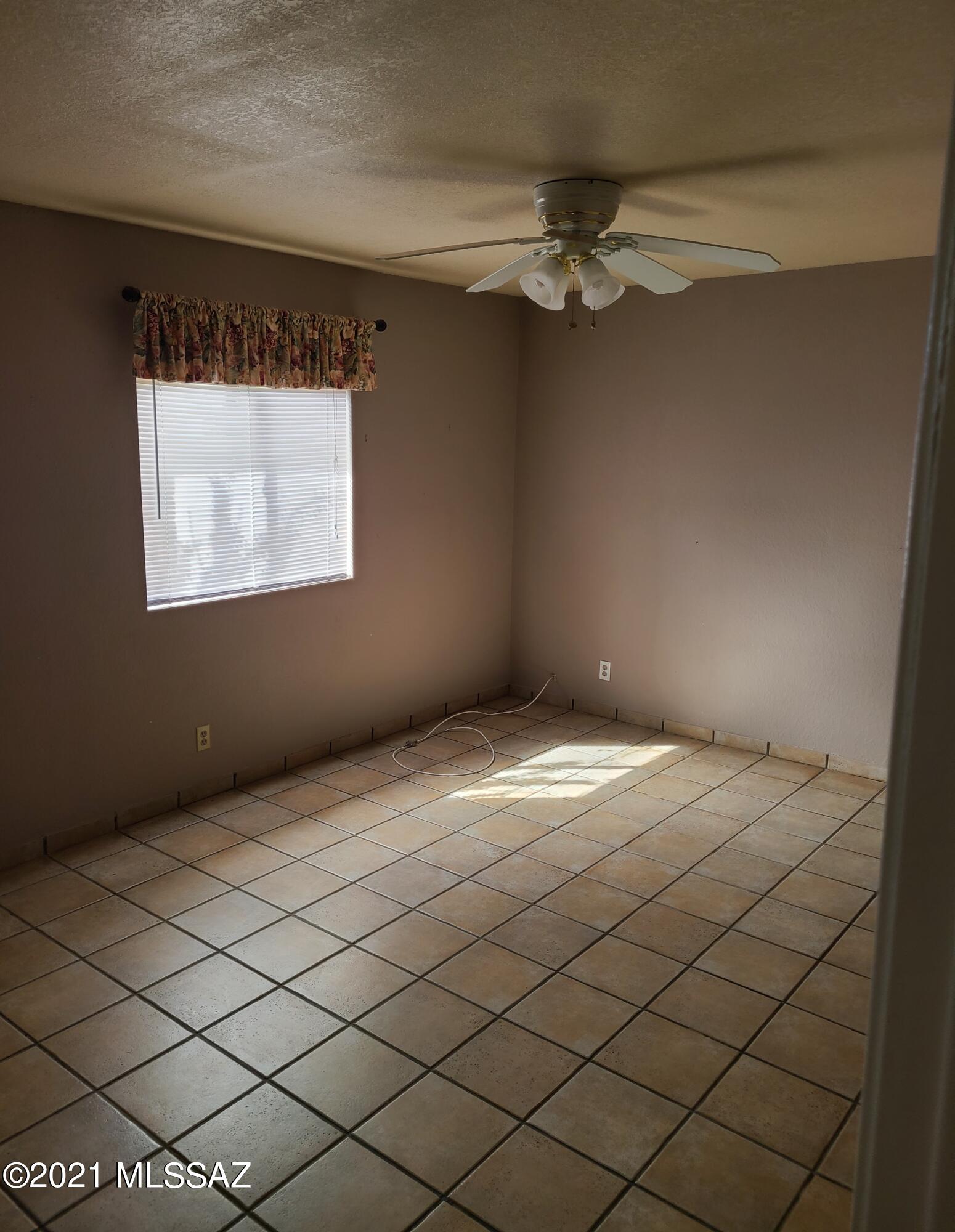 1391 Anclar Court Rio Rico, AZ 85648 - Photo 6 of 7 Gallery Image 6