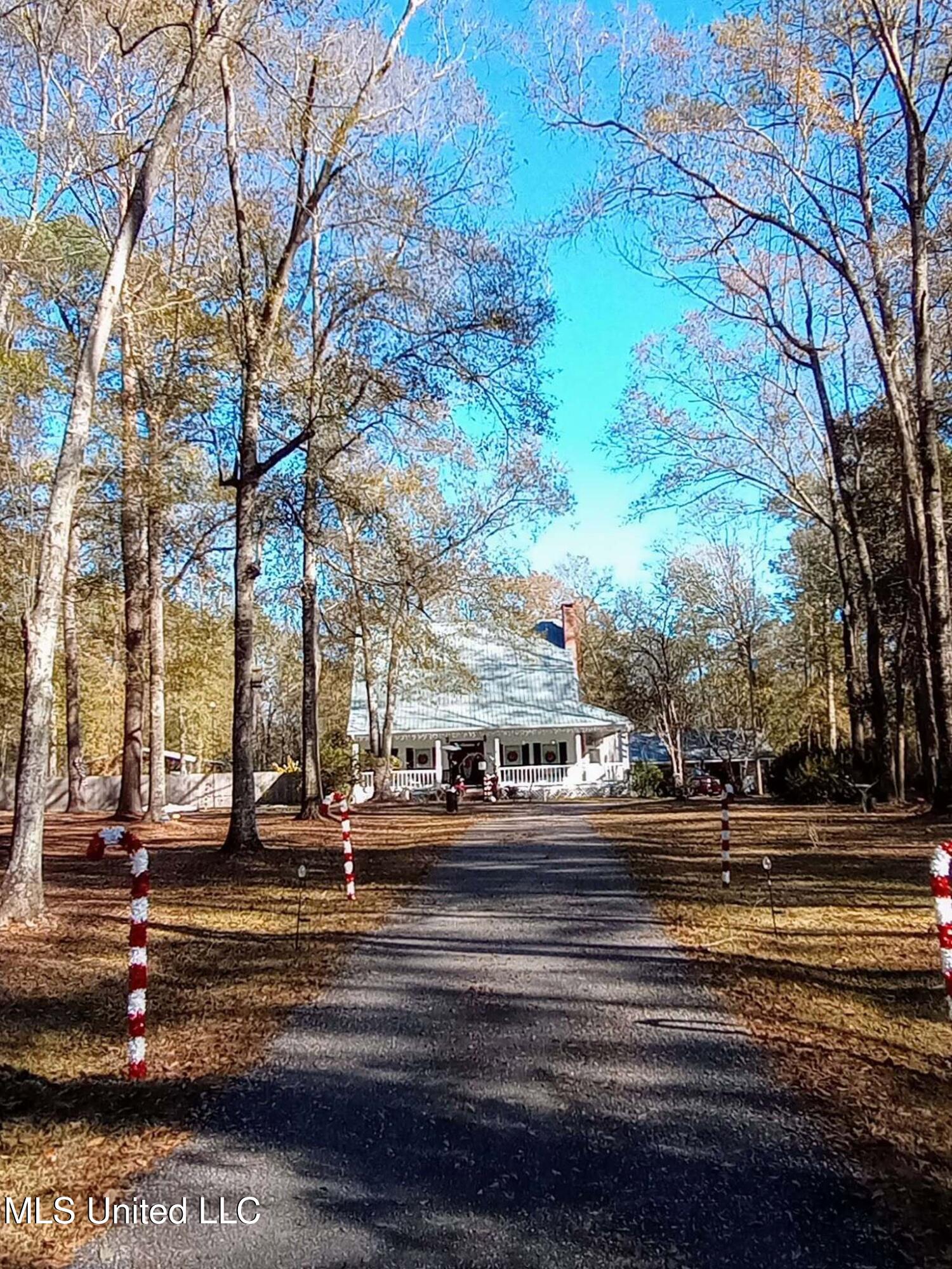 16649 Old River Road Vancleave, MS 39565 - Photo 32 of 44 473271358_605872782141518_50721079652167