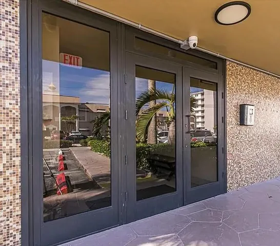 $2,100 | 301 Golden Isles Drive, Unit 507, Hallandale Beach, FL 33009