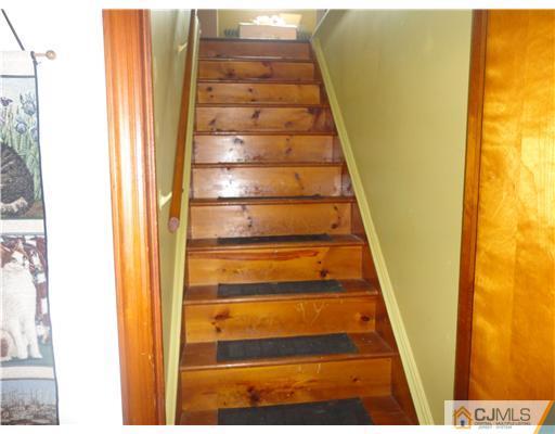 290 Georges Road Dayton, NJ 08810 - Photo 12 of 22 a view of entryway