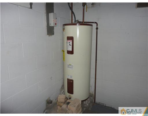 290 Georges Road Dayton, NJ 08810 - Photo 17 of 22