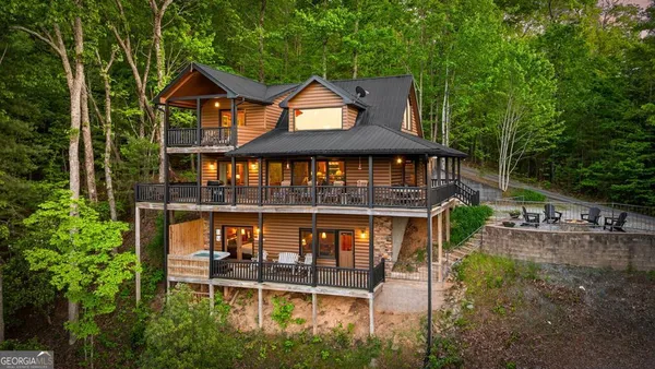 $769,900 | 607 Rhonda Lane, Mineral Bluff, GA 30559