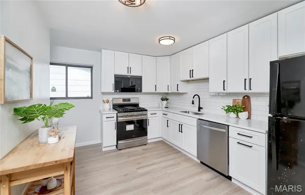$249,000 | 2555 Guildford Drive, Florissant, MO 63033