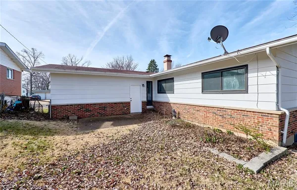 $249,000 | 2555 Guildford Drive, Florissant, MO 63033