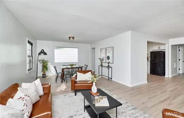 $249,000 | 2555 Guildford Drive, Florissant, MO 63033
