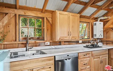 $4,250,000 | 5787 Calpine Drive, Malibu, CA 90265