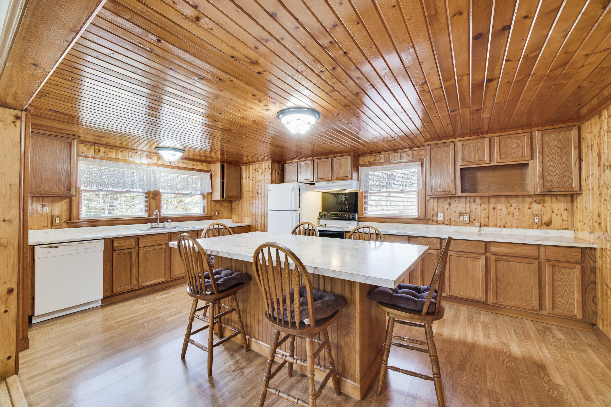 692 North Peterson Road Muskegon, MI 49445 - Photo 24 of 51 692_N_Peterson_Rd-48