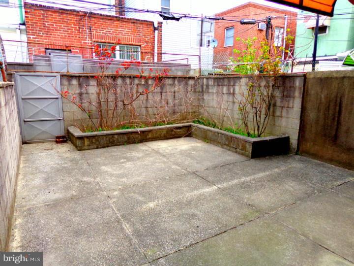 1111 West Ritner Street Philadelphia, PA 19148 - Photo 11 of 25 Patio