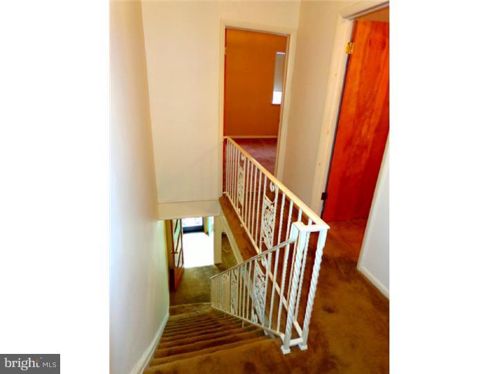 1111 West Ritner Street Philadelphia, PA 19148 - Photo 15 of 25 Hallway