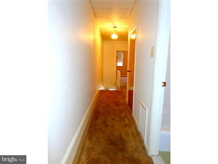 1111 West Ritner Street Philadelphia, PA 19148 - Photo 16 of 25 Hallway