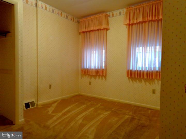 1111 West Ritner Street Philadelphia, PA 19148 - Photo 24 of 25 Bedroom 3