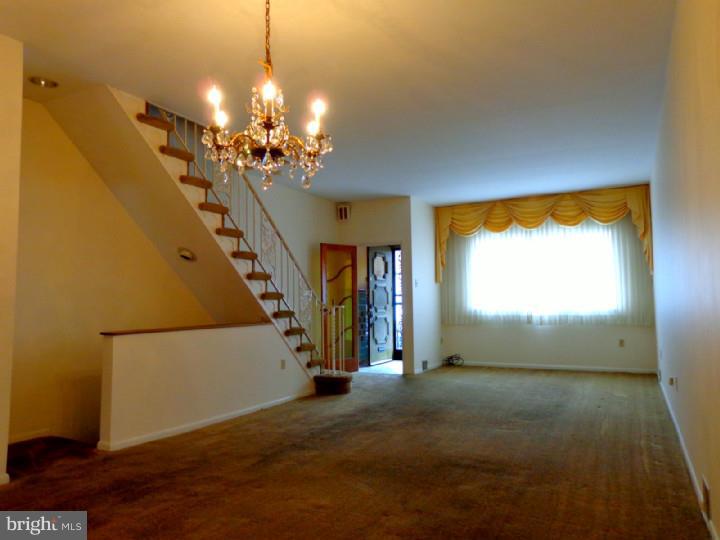 1111 West Ritner Street Philadelphia, PA 19148 - Photo 4 of 25 Dining Room