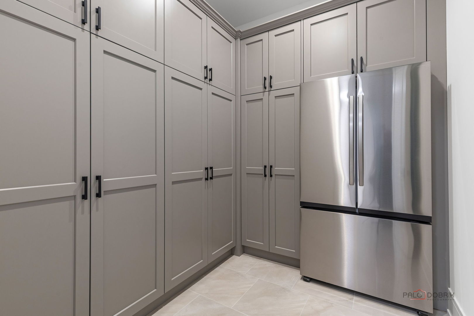 3890 Greenacre Drive Northbrook, IL 60062 - Photo 19 of 37 a view of an empty room