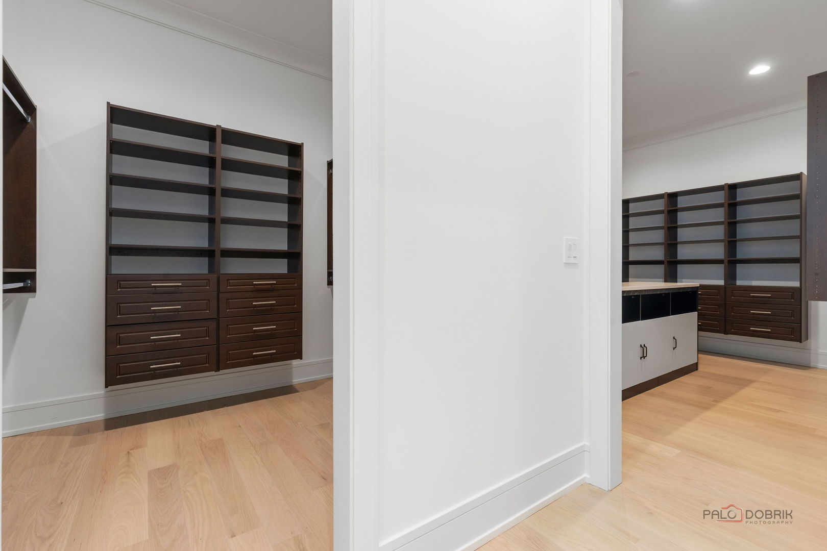 3890 Greenacre Drive Northbrook, IL 60062 - Photo 26 of 37 a view of a closet area