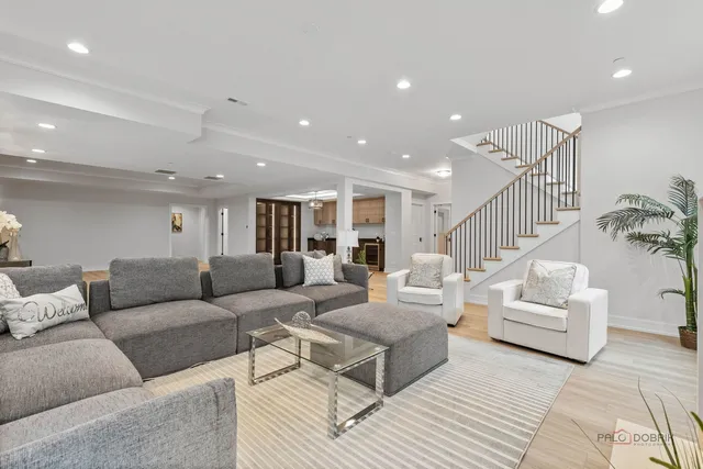 $3,399,000 | 3890 Greenacre Drive, Northbrook, IL 60062