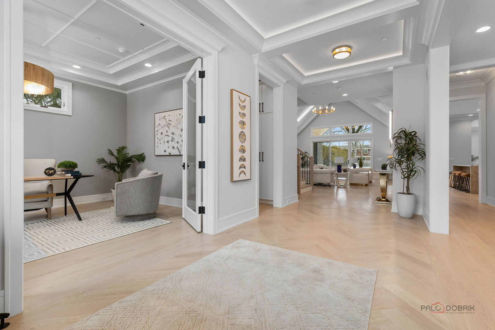 3890 Greenacre Drive Northbrook, IL 60062 - Photo 7 of 37 a living room with furniture and a potted plant