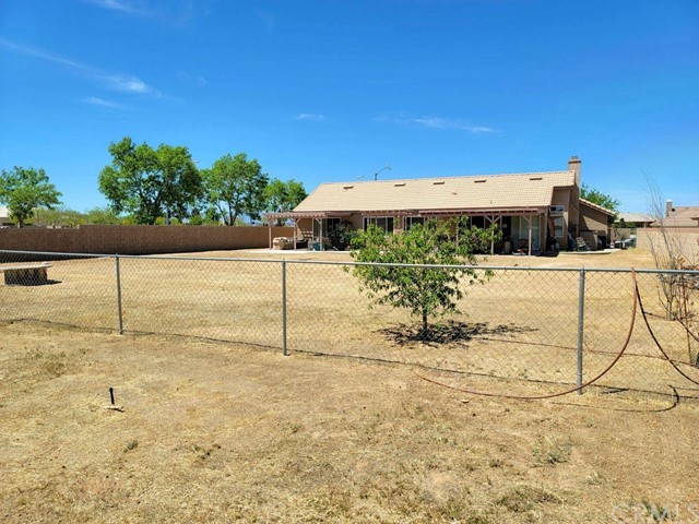 12915 Lompoc Road Apple Valley, CA 92308 - Photo 21 of 23 a view of a terrace