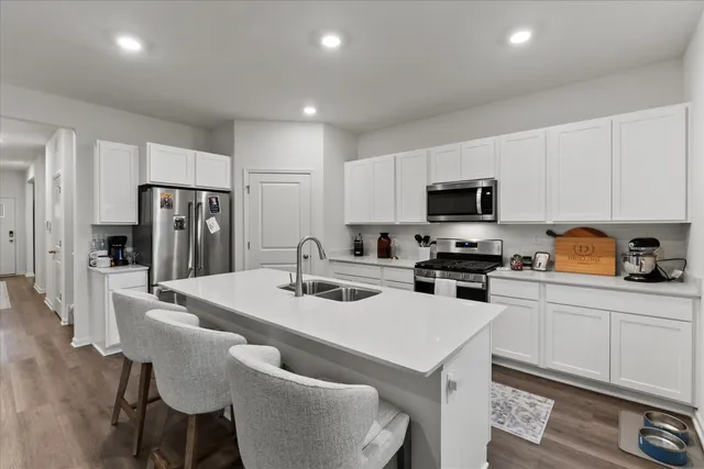 $410,000 | 3373 Seeley Street, Yorkville, IL 60560