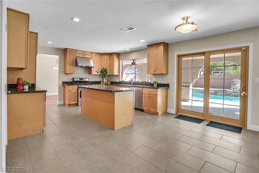 2612 Frontera Road Henderson, NV 89074 - Photo 10 of 38 Gallery Image 10