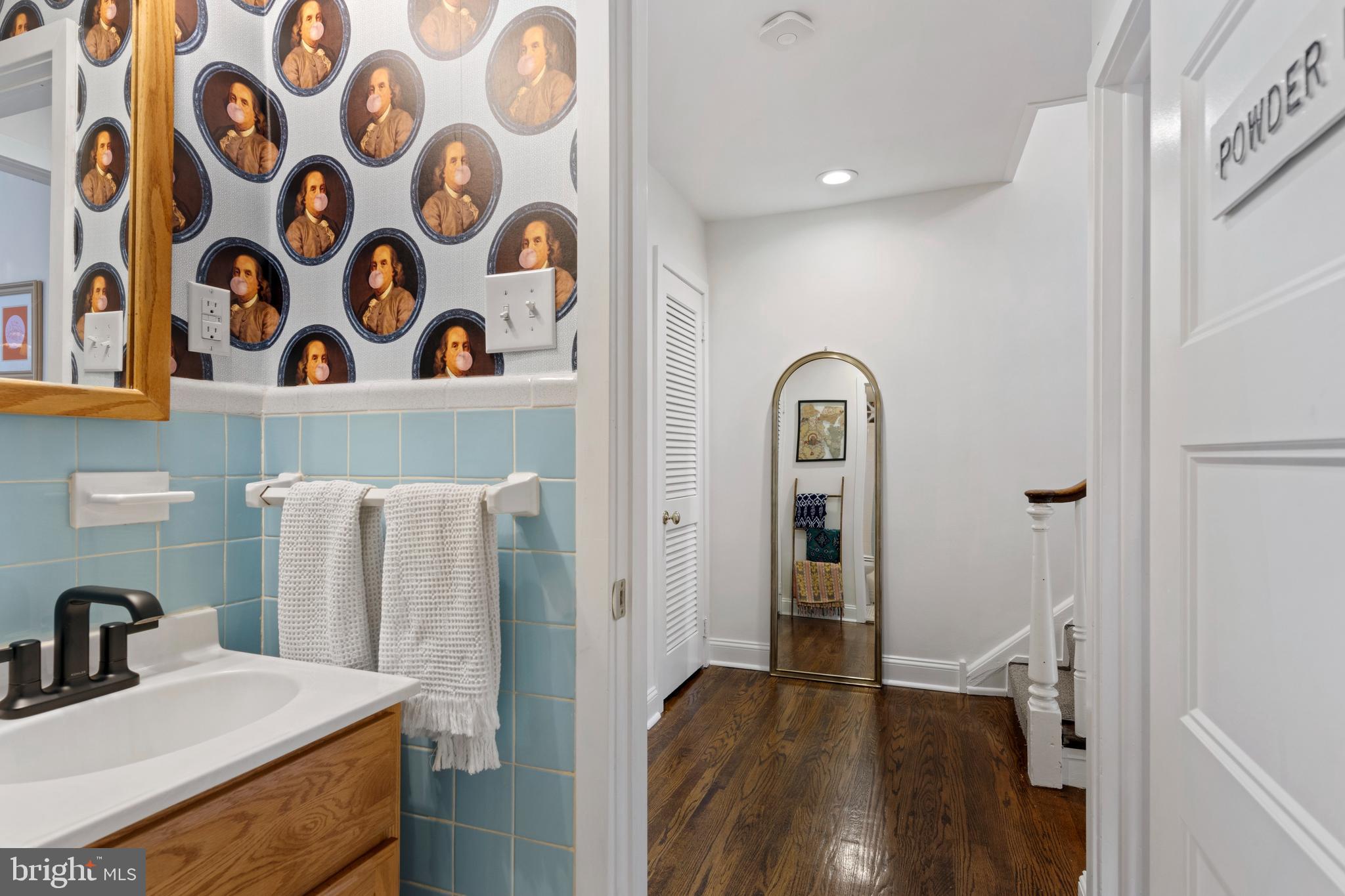 1714 Addison Street Philadelphia, PA 19146 - Photo 25 of 58 View of second floor foyer