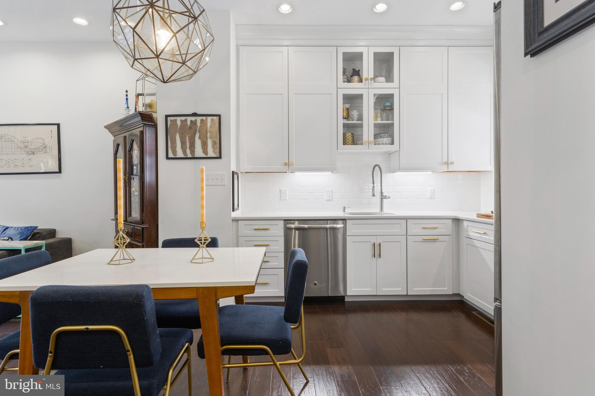 1714 Addison Street Philadelphia, PA 19146 - Photo 7 of 58 Can easily accomadate a table for 6-8